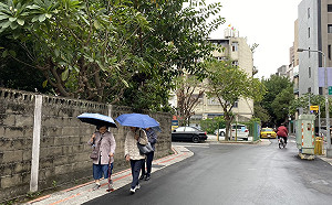 明起中部以北低溫下探11度！週三冷氣團減弱全台氣溫回升