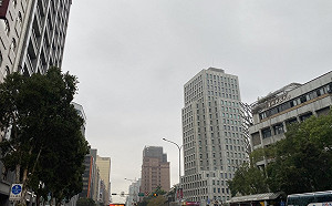 北台灣今起轉濕涼！週六短暫回溫降雨趨緩