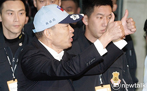 再被提進中聯辦 韓國瑜怒：蔡英文應該還我一個清白