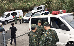 軍方上山找黑鷹黑盒子 啟動調查