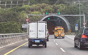 疫情影響！高公局估母親節國道車潮較往年減10%