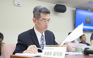 勞動部預告11製造業放寬7休1  口罩工廠也適用