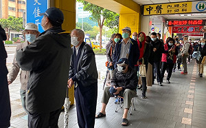 武漢肺炎》口罩實名制2.0網購免排隊！指揮中心：運費自付不會比口罩貴