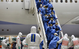 武漢肺炎》包機乘客37.1度被中方請下機！指揮中心：體溫複檢未過