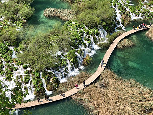 世界遺產》克羅埃西亞的絕美綠寶石─16湖國家公園