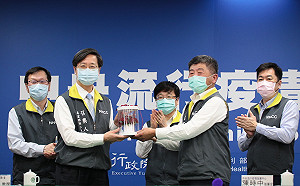 武漢肺炎》與家人相聚時間少？指揮中心團隊罕曝私事「家裡沒太大改變」