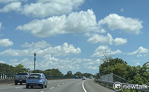 連假第二日湧車潮！部分路段時速不到40公里