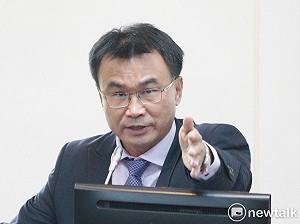 要備詢了資料卻沒準備好 陳吉仲台上傻眼、藍委大罵離譜