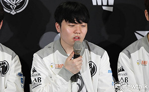 英雄聯盟世界賽》少小離家老大回！Rookie笑問：我說的韓文還聽得懂嗎？