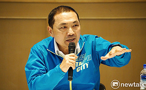 讀者投書》厚友誼怎麼學起威權復辟？！