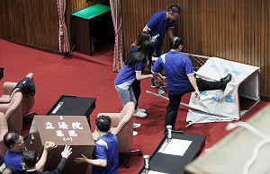 國民黨破壞議場修復費41萬遭催討未繳 林為洲:民進黨欠的還了再繳