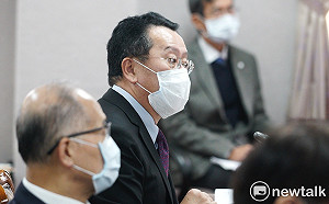 紐籍機師風暴  府：顧立雄未獲疫調通知