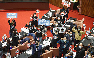 反對校園禁萊豬入法 吳思瑤：會讓中國得利