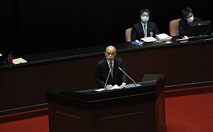 護藻礁不該成藍綠對決  蘇貞昌:天然氣接收站是不得已