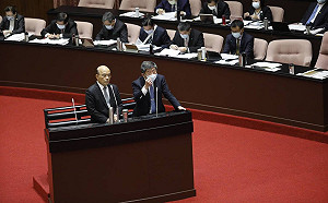 陳時中遭費鴻泰拍桌、鄭麗文附和進口中共疫苗  張宇韶曝藍營動機