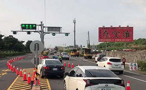 中秋連假首日 台1線南下墾丁台東段上午湧現車潮