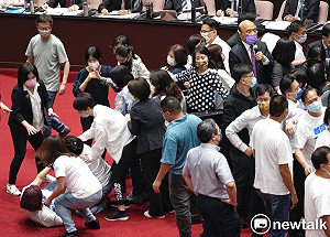 被質疑走後門進議場 賴品妤酸：國民黨想從天降也可以