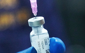 第11輪BNT疫苗加開44歲以上民眾施打！明上午10點起限時限額預約