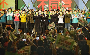 若同意將重創台灣經濟？汪浩舉產經5大咖最憂心「這2項公投」