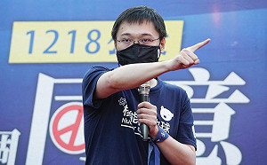 直指何志偉「玻璃心」 黃士修：你是立委 可以立一部「塔綠班玻璃心受傷法」