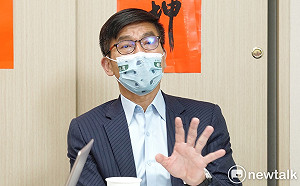 鍾佳濱專訪之二》怎看黃偉哲線民風波：我沒有那麼想瞭解誰是協作者