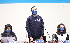 民調對藍、朱立倫不信任度飆高 朱喊話：國民黨要往中間路線