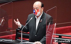 美前國防部長建議台灣男女皆兵 吳斯懷批：別人家孩子死不完的最好寫照