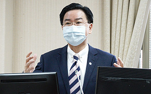 募650噸物資助烏克蘭運費逾2億 綠委：運費比物資費多