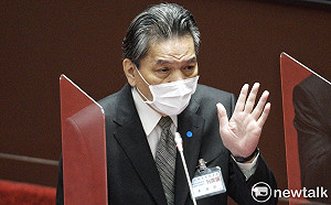 「不反對廢監察院！」李鴻鈞不表態廢死、同婚家庭收養議題