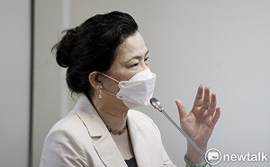 用電量飆新高 供電吃緊？王美花：日有光電、夜有水力機組備援 沒問題