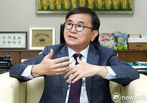 劉櫂豪欲七度參選台東縣長 昔日死對頭嗆：你一輩子只想選舉且也不願幫別人抬轎！