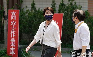 陳時中酸不需氣噗噗 黃珊珊嗆：不噴口水就不會有人生氣