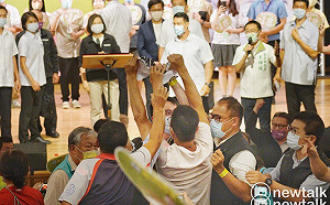 蔡英文宣講被大聲嗆｢我們要和平｣ 發文反擊：民主不是天上掉下來的