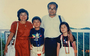 魏廷朝之妻張慶惠胰臟癌辭世 魏筠：媽媽遺言「桃園隊一定要贏」