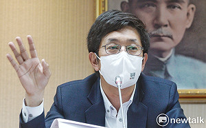 「歡迎學校檢驗論文！」蔡適應邀謝國樑公開論文