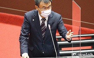 陳吉仲又被在野黨指控報告抄襲！怒回：國民黨目的為掩飾張善政抄襲