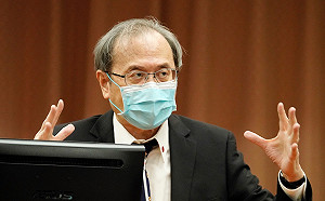 謝曉星駁性騷助理風波 首度現身稱「愛護都來不及了」