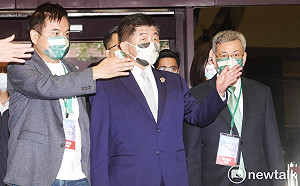 又被追打「不關水門」 陳時中嗆回：再講一遍看蔣萬安能不能聽懂