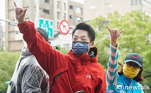 選前一天喊「不分黨派」 蔣萬安允「未來做好」黃珊珊的好政見