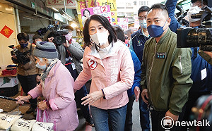 吳怡農談兵役延長扯法源依據 王鴻薇：聽不懂他在說什麼 