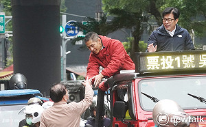 暗酸王鴻薇 陳其邁讚吳怡農樹立新選舉文化、不會三心兩意 