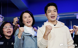 王鴻薇驚險接棒 蔣萬安現身給祝福