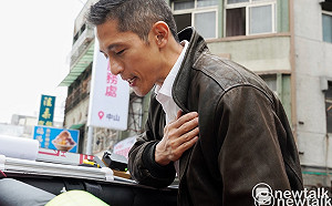 沒側翼助陣所以落選VS沒側翼敗票才可小輸 吳怡農補選後民進黨支持者繼續鬥