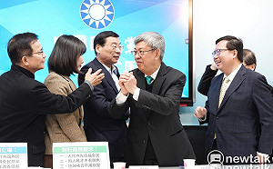 陳建仁拜會 藍黨團再提全民發1萬當場遭拒  