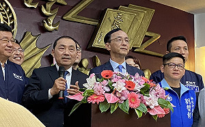 侯友宜｢落難｣曾被指躺著選都贏 游盈隆：朱立倫裡外不是人要怪誰呢