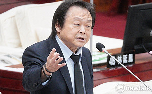 何志偉稱不打負面卻提昔出軌爭議 王世堅嗆：誰被誰潑髒水已很清楚