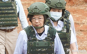 蔡英文7年施政民調：最滿意對外關係及國防、最不滿意經濟表現及防疫 