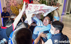 出席黃埔校慶餐會突遇拉布條抗議 侯友宜：民主自由可貴  但更要珍惜法治  