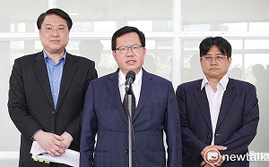 柯文哲主張重啟服貿 鄭文燦：他的立場與主流民意不同