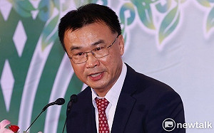 「吉仲杏壽郎」助「清德炭治郎」更上層樓？他說「賴清德民調回40%指日可待」